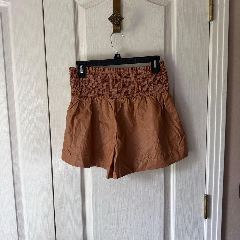 TCEC Women's Brown High-Waisted Shorts